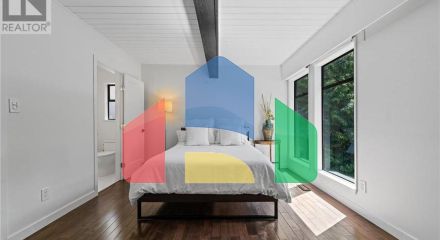 Residential - Single Family Home - North Vancouver, Canada - Canada