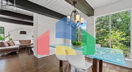 Residential - Single Family Home - North Vancouver, Canada - Canada