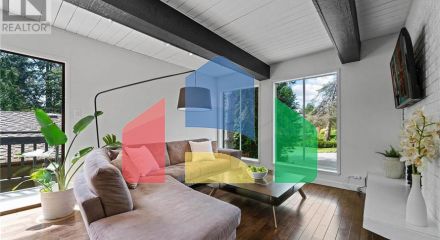 Residential - Single Family Home - North Vancouver, Canada - Canada