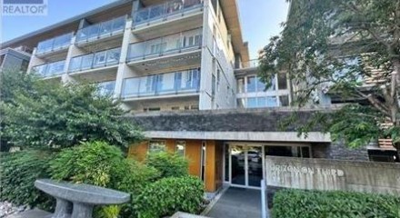Residential - Condo/Apartment - North Vancouver, Canada - Canada