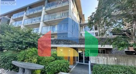 Residential - Condo/Apartment - North Vancouver, Canada - Canada
