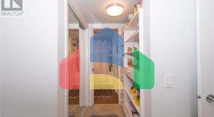 Residential - Condo/Apartment - North Vancouver, Canada - Canada