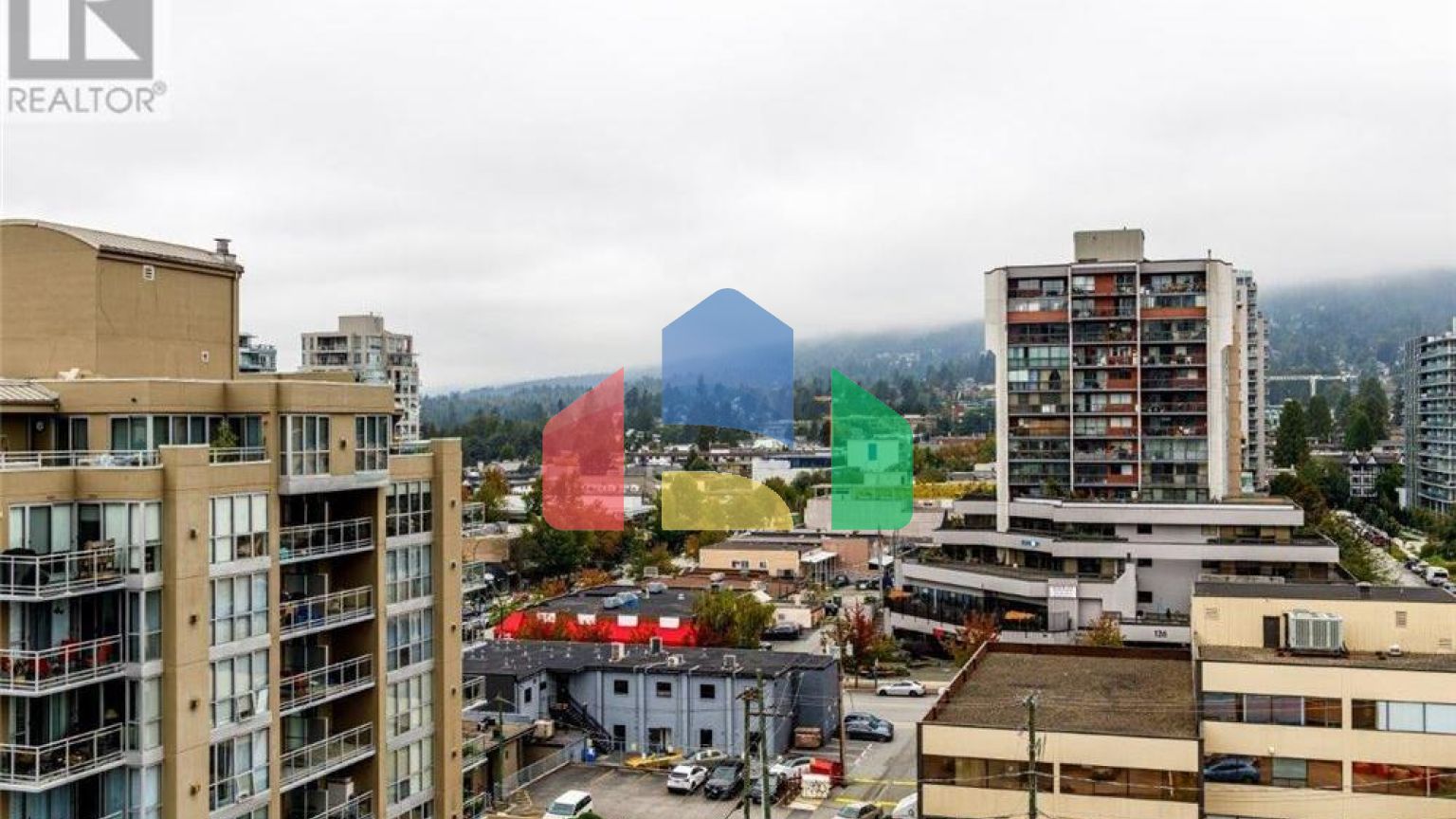 Residential - Condo/Apartment - North Vancouver, Canada - Canada