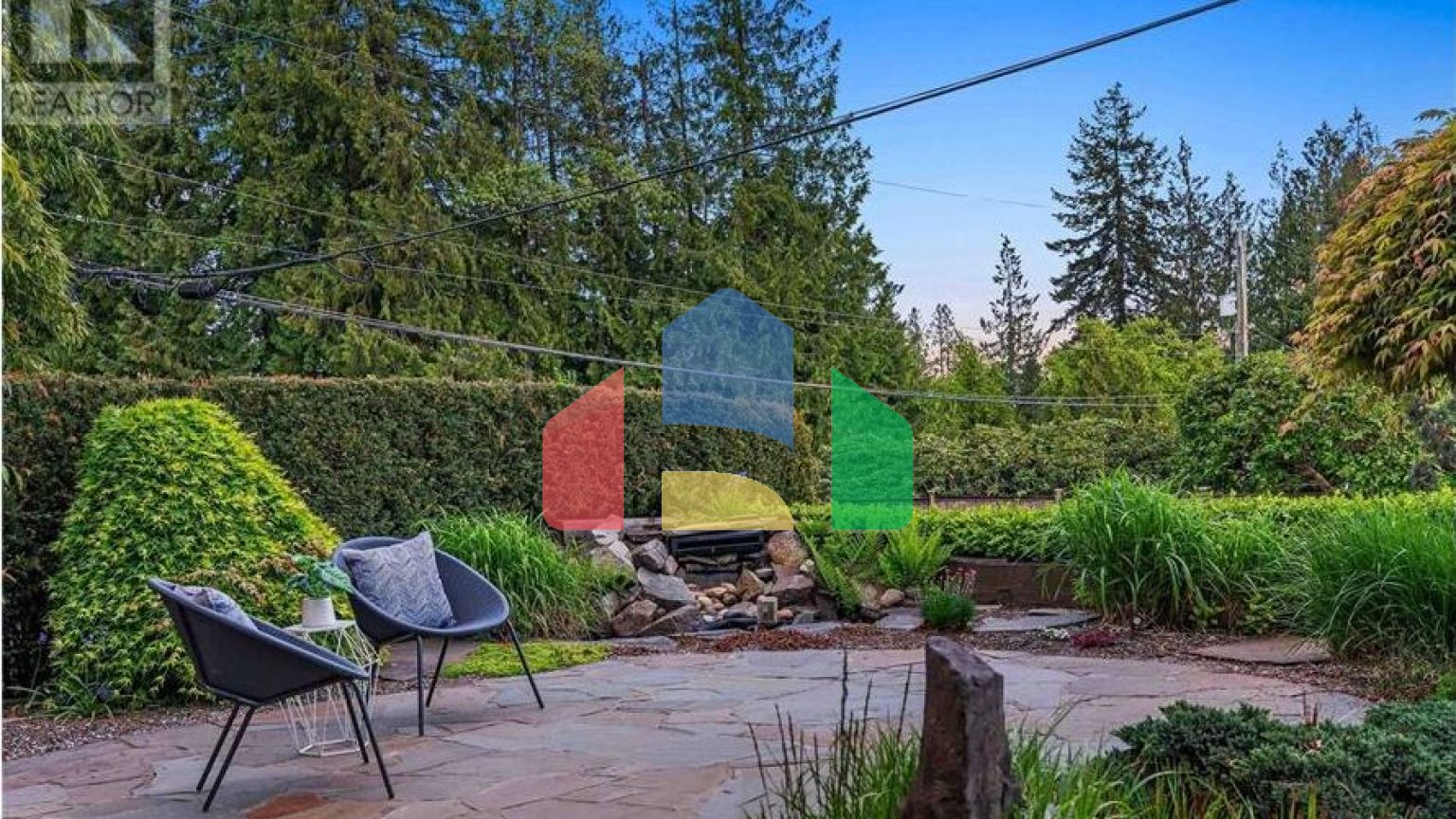 Residential - Single Family Home - North Vancouver, Canada - Canada