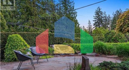 Residential - Single Family Home - North Vancouver, Canada - Canada