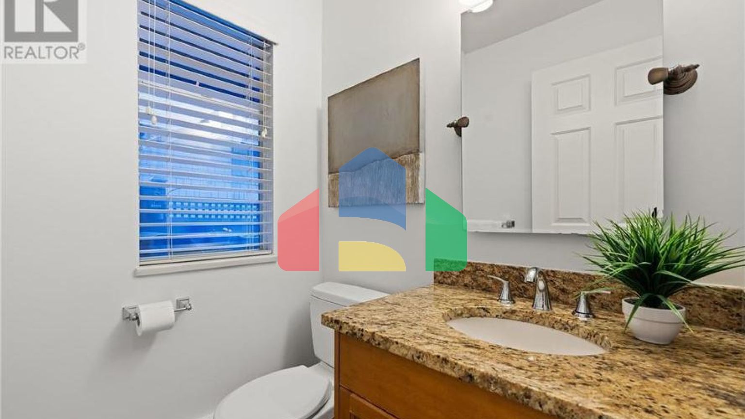 Residential - Single Family Home - North Vancouver, Canada - Canada