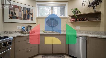 Residential - Single Family Home - Oakville, Canada - Canada