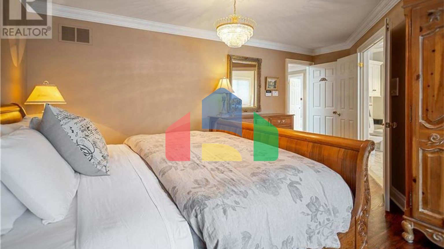 Residential - Single Family Home - Oakville, Canada - Canada