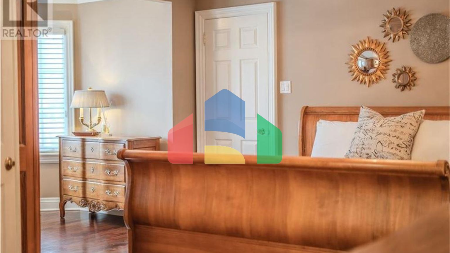 Residential - Single Family Home - Oakville, Canada - Canada