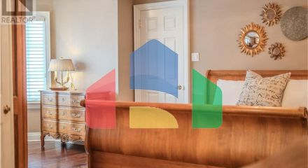 Residential - Single Family Home - Oakville, Canada - Canada