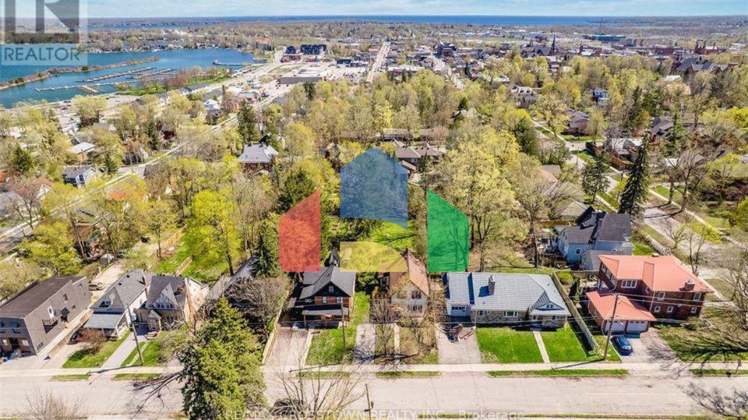 Residential - Single Family Home - Orillia, Canada - Canada