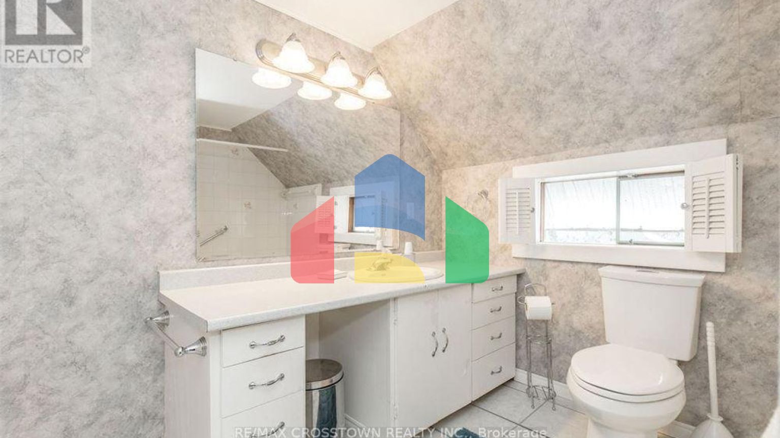 Residential - Single Family Home - Orillia, Canada - Canada