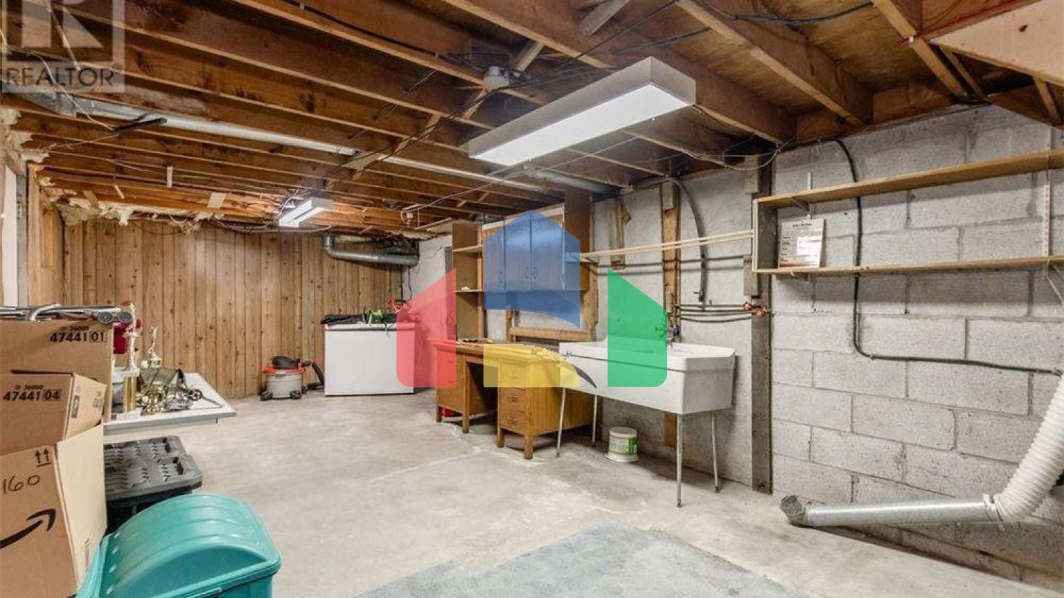 Residential - Single Family Home - Orillia, Canada - Canada