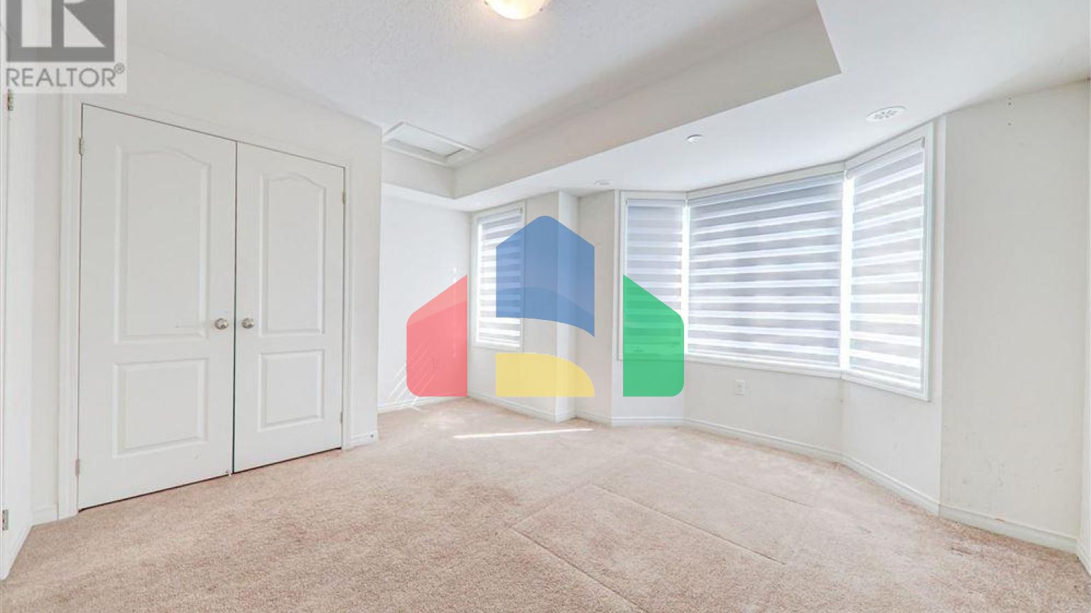 Residential - Condo/Apartment - Oshawa, Canada - Canada