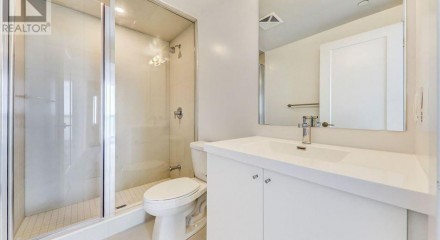 Residential - Condo/Apartment - Oshawa, Canada - Canada