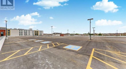 Residential - Condo/Apartment - Oshawa, Canada - Canada