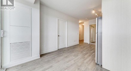 Residential - Condo/Apartment - Oshawa, Canada - Canada