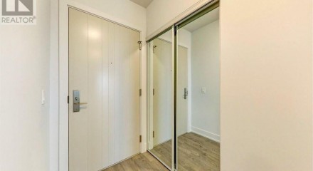 Residential - Condo/Apartment - Oshawa, Canada - Canada