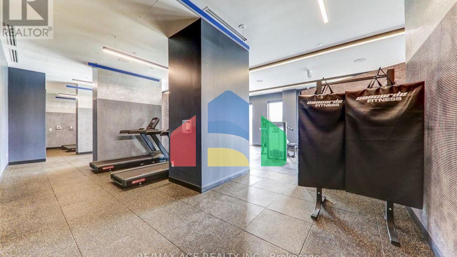 Residential - Condo/Apartment - Oshawa, Canada - Canada