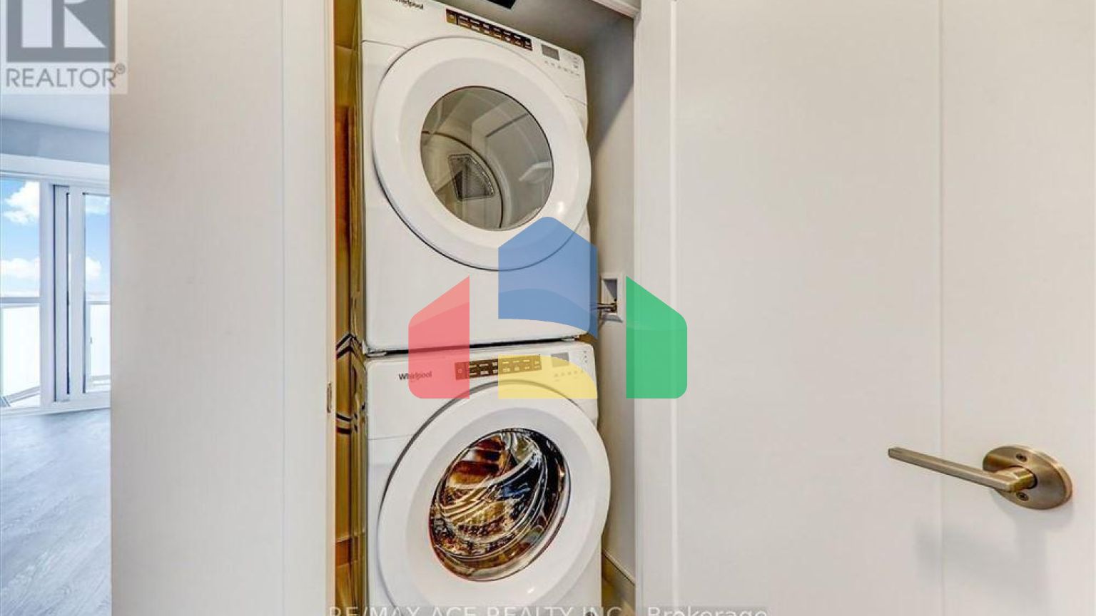 Residential - Condo/Apartment - Oshawa, Canada - Canada