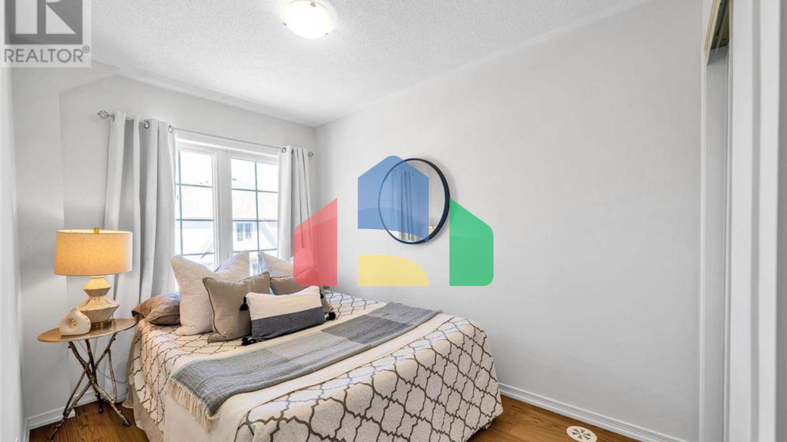 Residential - Condo/Apartment - Oshawa, Canada - Canada