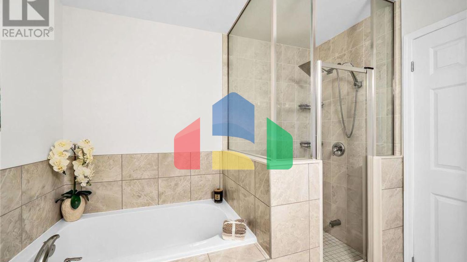 Residential - Condo/Apartment - Oshawa, Canada - Canada