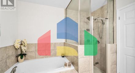 Residential - Condo/Apartment - Oshawa, Canada - Canada