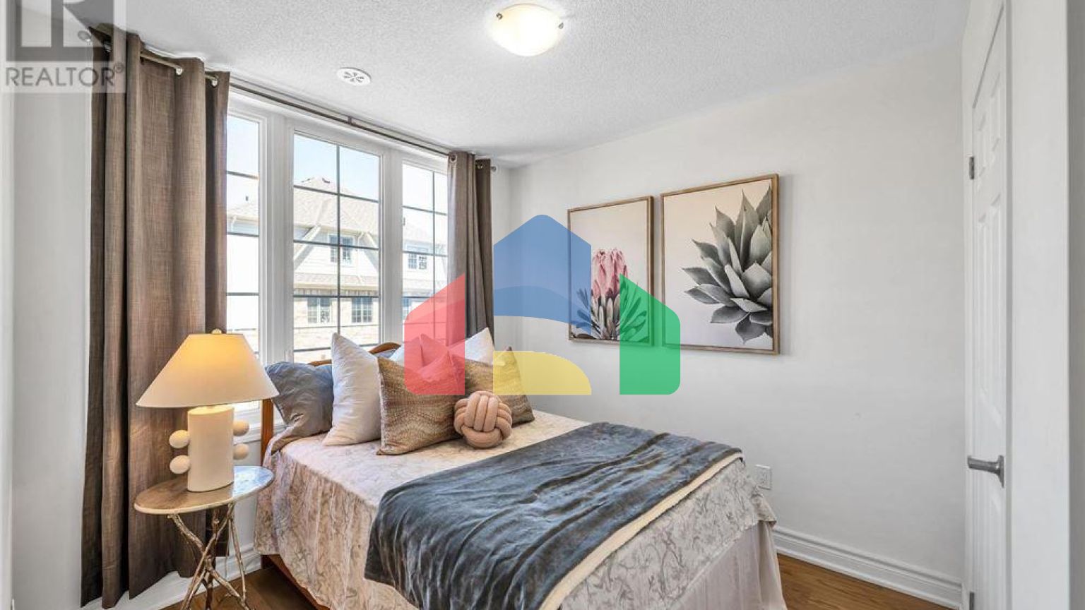 Residential - Condo/Apartment - Oshawa, Canada - Canada