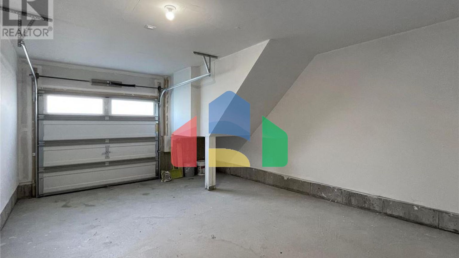 Residential - Single Family Home - Oshawa, Canada - Canada