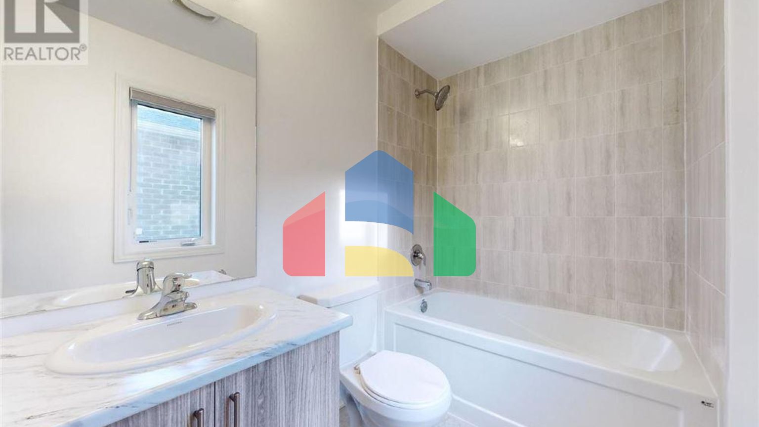 Residential - Single Family Home - Oshawa, Canada - Canada