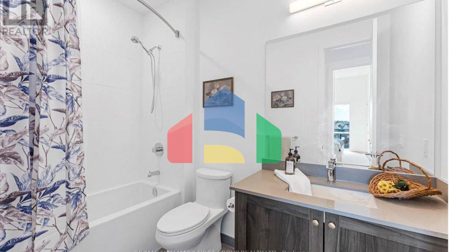 Residential - Condo/Apartment - Oshawa, Canada - Canada