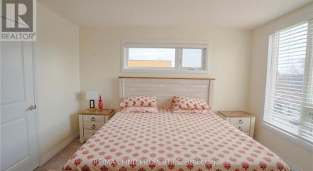 Residential - Single Family Home - Oshawa, Canada - Canada