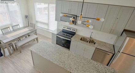 Residential - Single Family Home - Oshawa, Canada - Canada