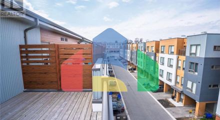 Residential - Single Family Home - Oshawa, Canada - Canada Residential - Single Family Home - Oshawa, Canada - Canada