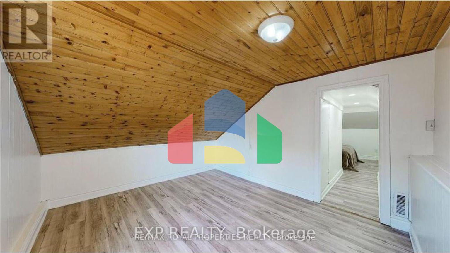 Residential - Single Family Home - Oshawa, Canada - Canada