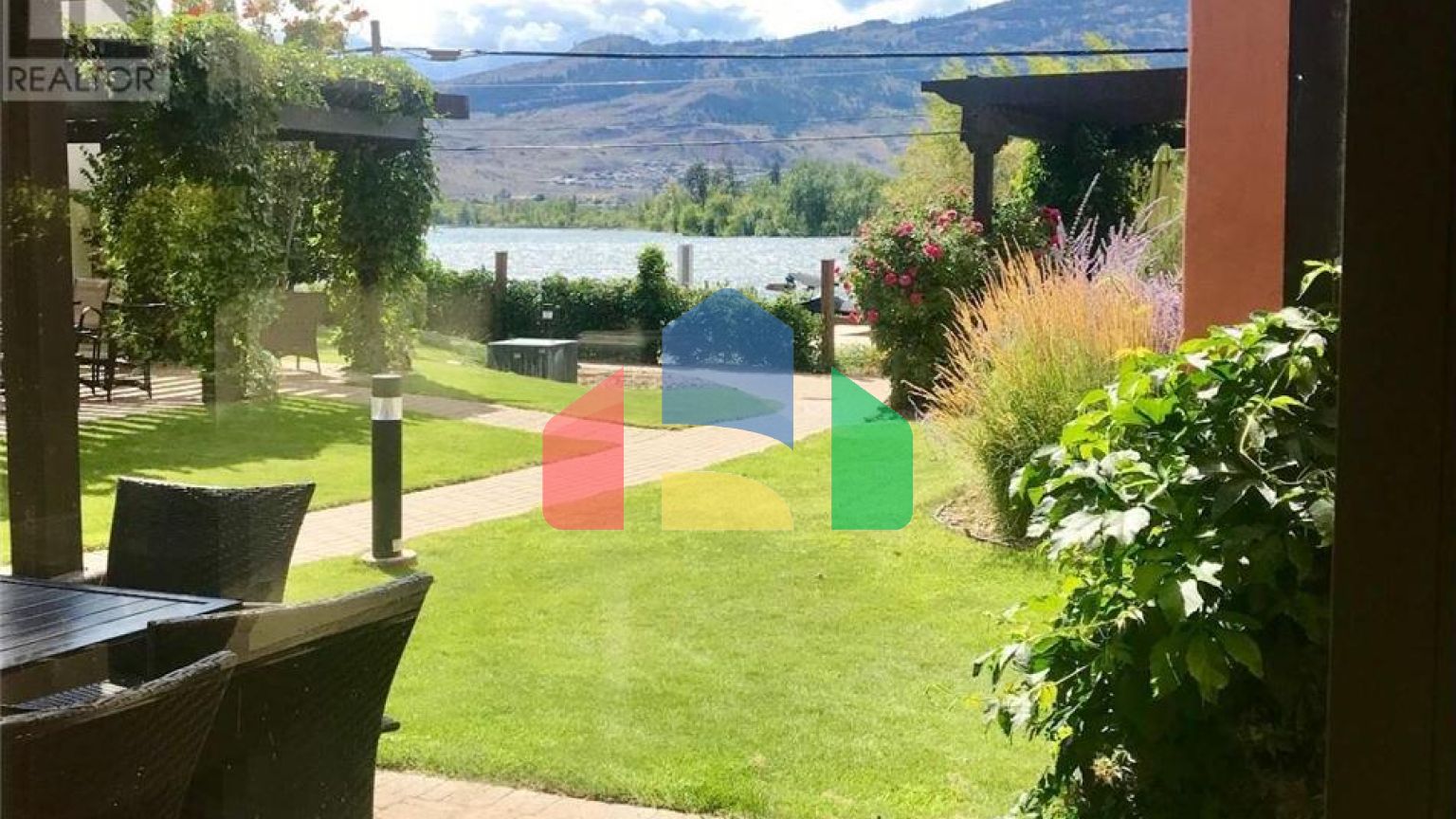 Residential - Condo/Apartment - Osoyoos, Canada - Canada