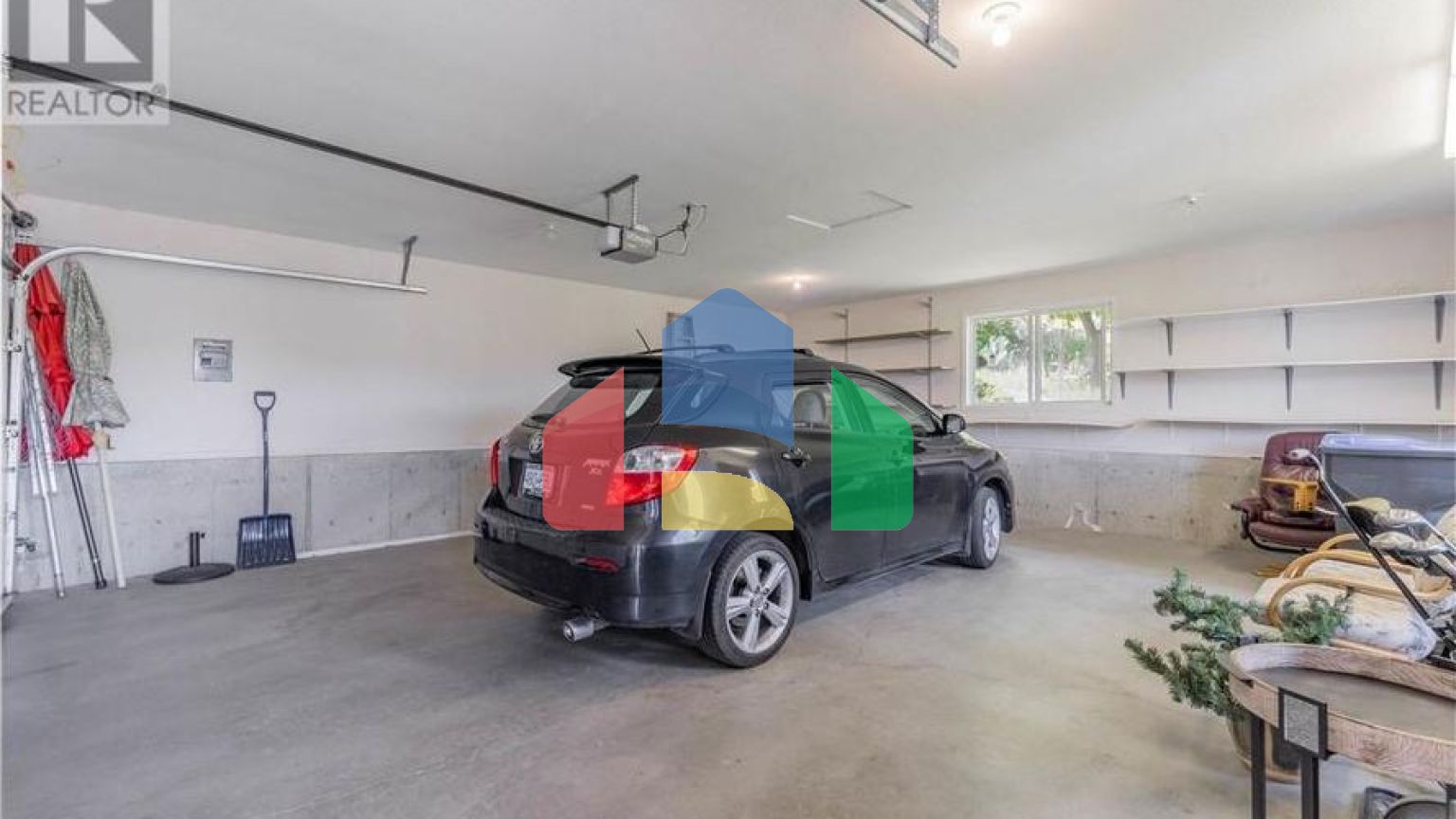 Residential - Single Family Home - Osoyoos, Canada - Canada