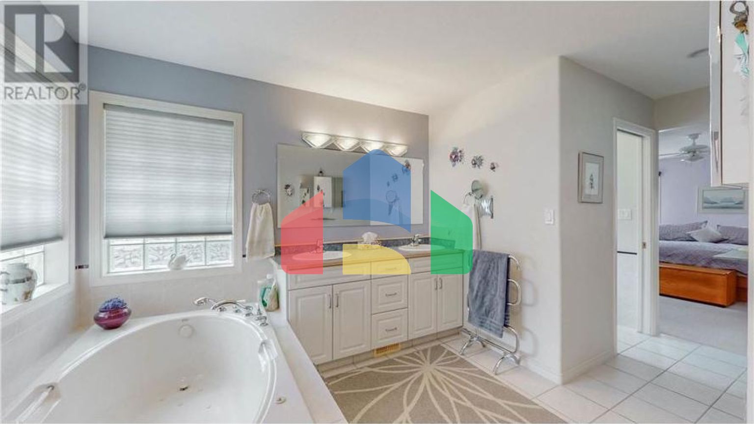 Residential - Single Family Home - Osoyoos, Canada - Canada