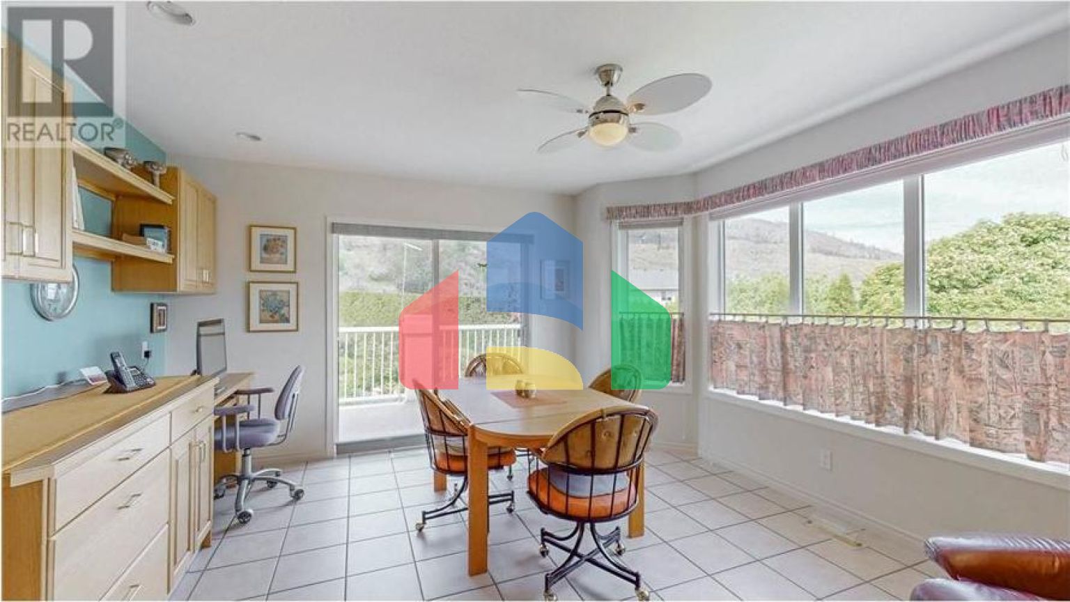 Residential - Single Family Home - Osoyoos, Canada - Canada