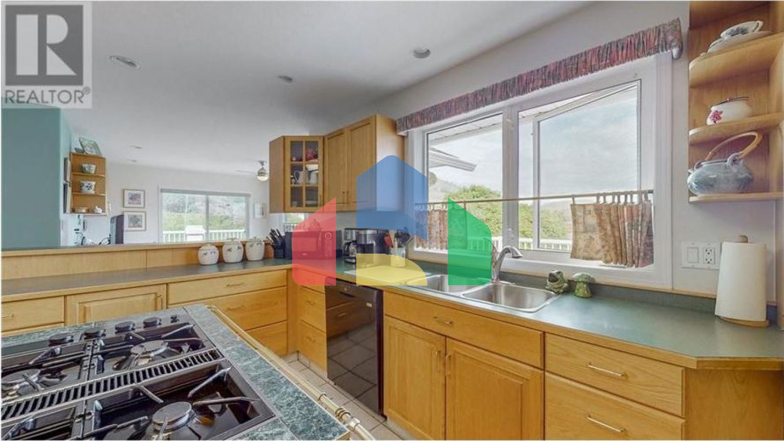 Residential - Single Family Home - Osoyoos, Canada - Canada