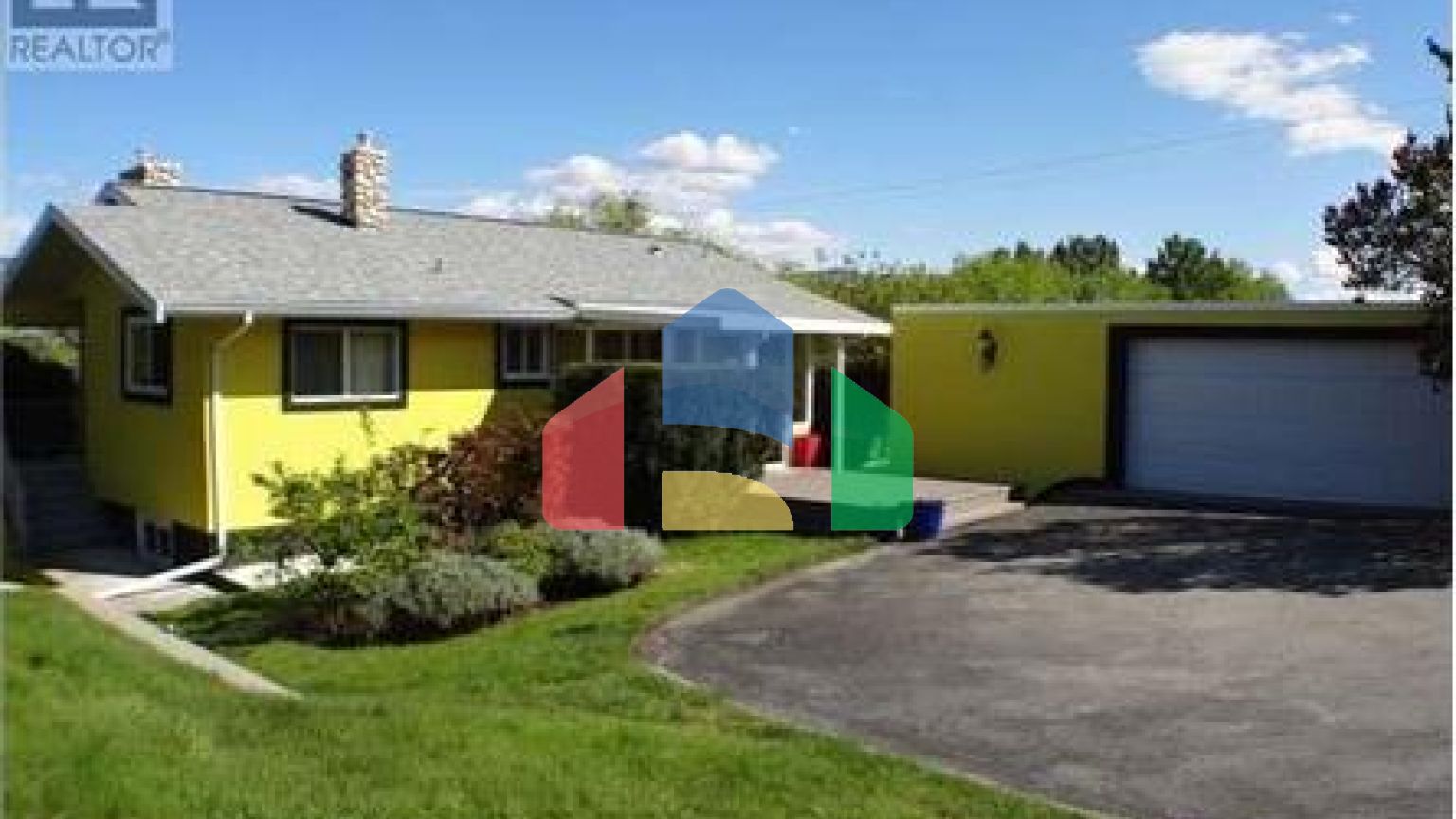 Residential - Single Family Home - Osoyoos, Canada - Canada