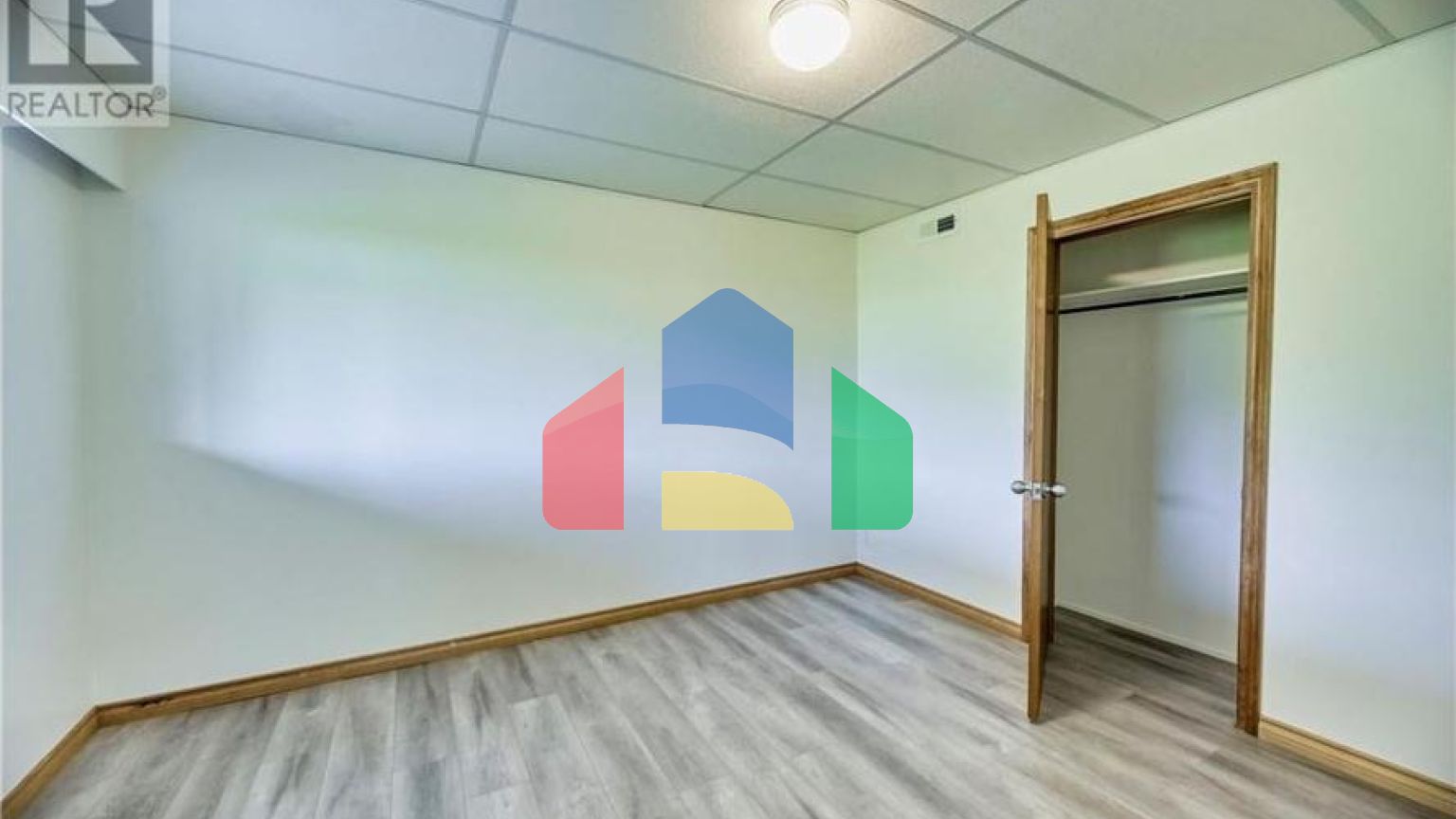 Residential - Single Family Home - Osoyoos, Canada - Canada