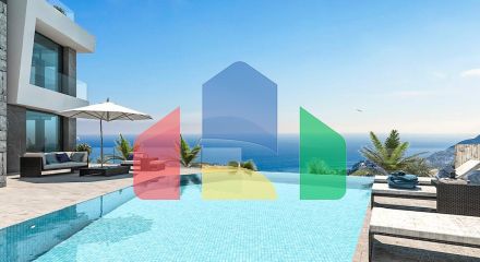 LUXURY VILLA WITH SEA VIEWS