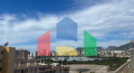 КРАСИВЫЙ ПЕНТХАУС С ВИДОМ НА МОРЕ В КАЛЬПЕ