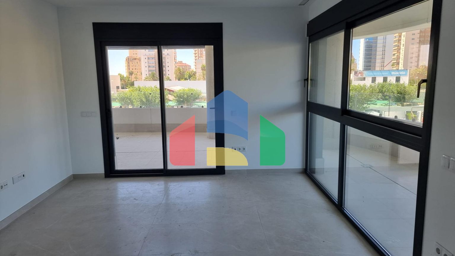 Новая квартира в Кальпе в 300 метрах от моря