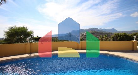 РОСКОШНАЯ ВИЛЛА В ГОРАХ С ВИДОМ НА МОРЕ