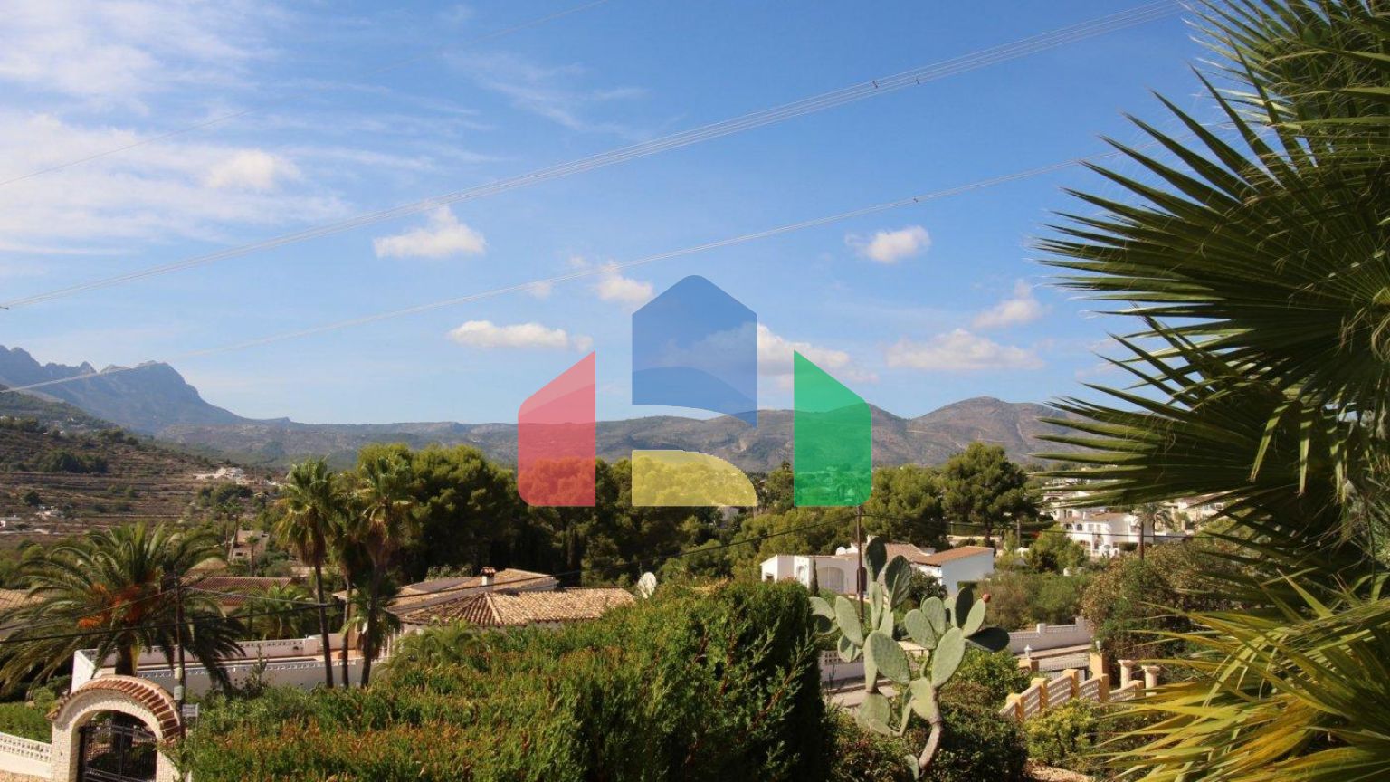 РОСКОШНАЯ ВИЛЛА В ГОРАХ С ВИДОМ НА МОРЕ