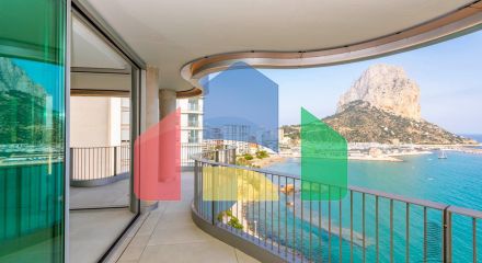 Дома с современным дизайном и высокими технологиями на первой линии Дома с современным дизайном и высокими технологиями на первой линии