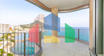 Дома с современным дизайном и высокими технологиями на первой линии Дома с современным дизайном и высокими технологиями на первой линии