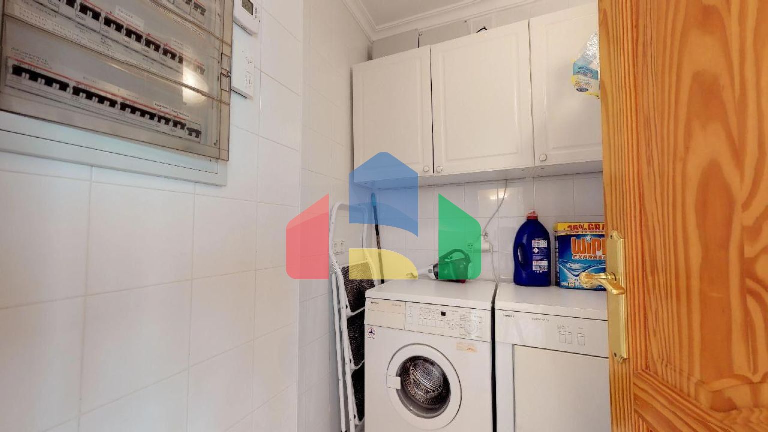 ЭКСКЛЮЗИВНАЯ ВИЛЛА В КАЛЬПЕ С ПРЕКРАСНЫМ ВИДОМ НА МОРЕ